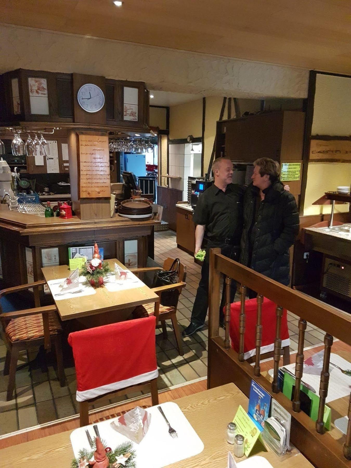 Hotel-Restaurant Zum Knurrhahn Voslapp ภายนอก รูปภาพ